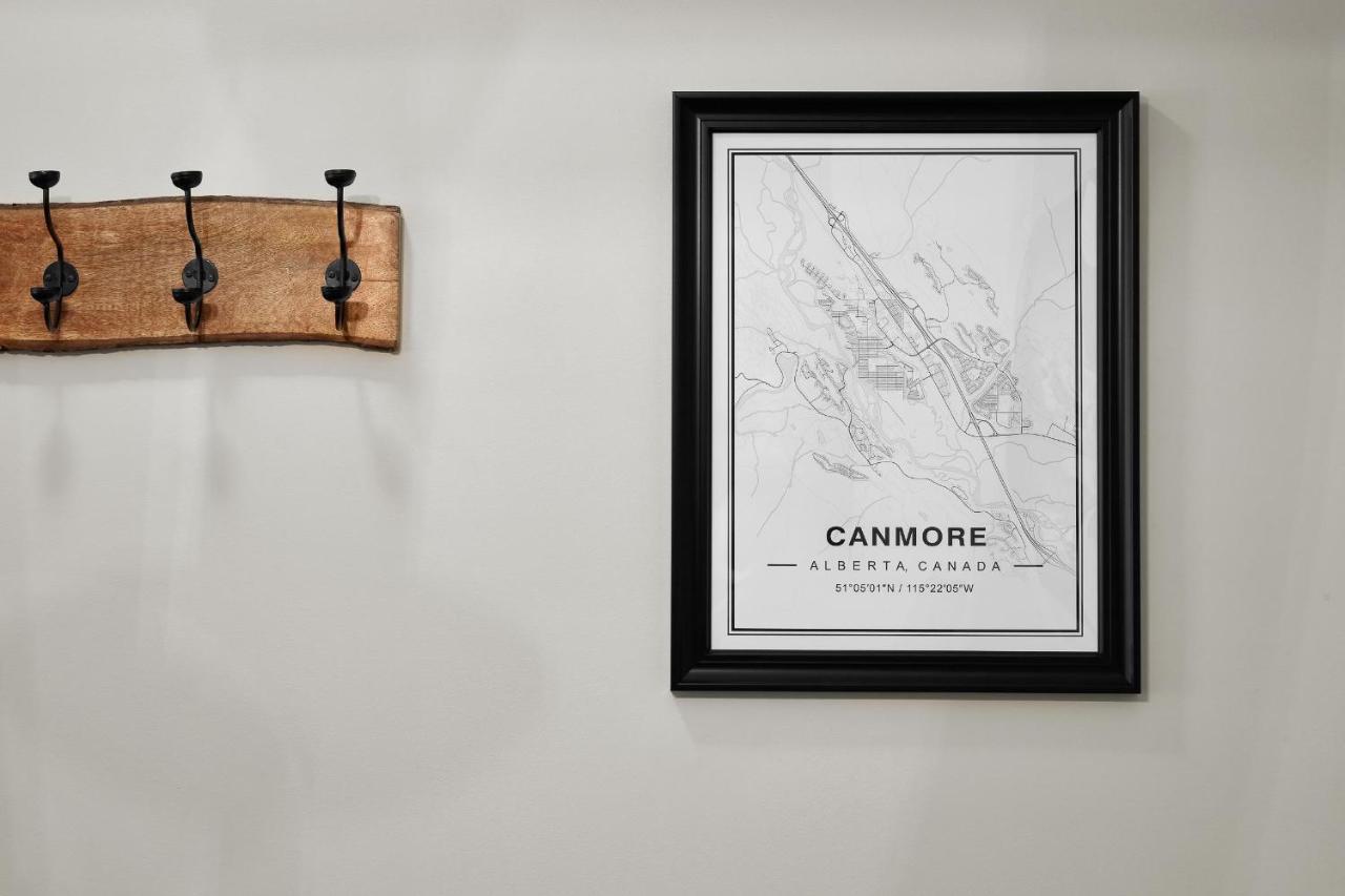 Grizzly Lodge Canmore Esterno foto