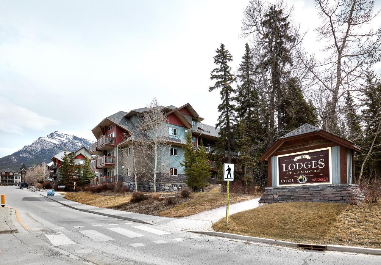 Grizzly Lodge Canmore Esterno foto
