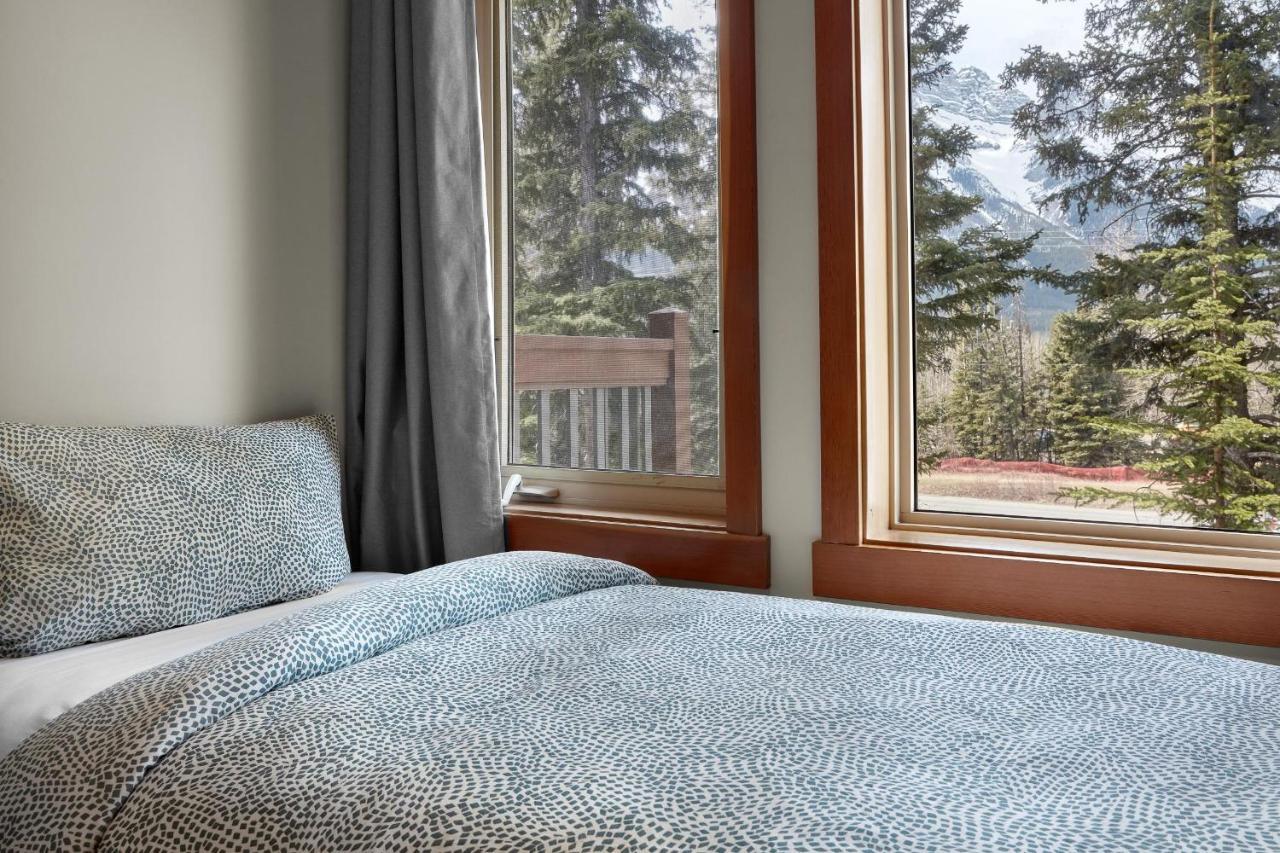 Grizzly Lodge Canmore Esterno foto