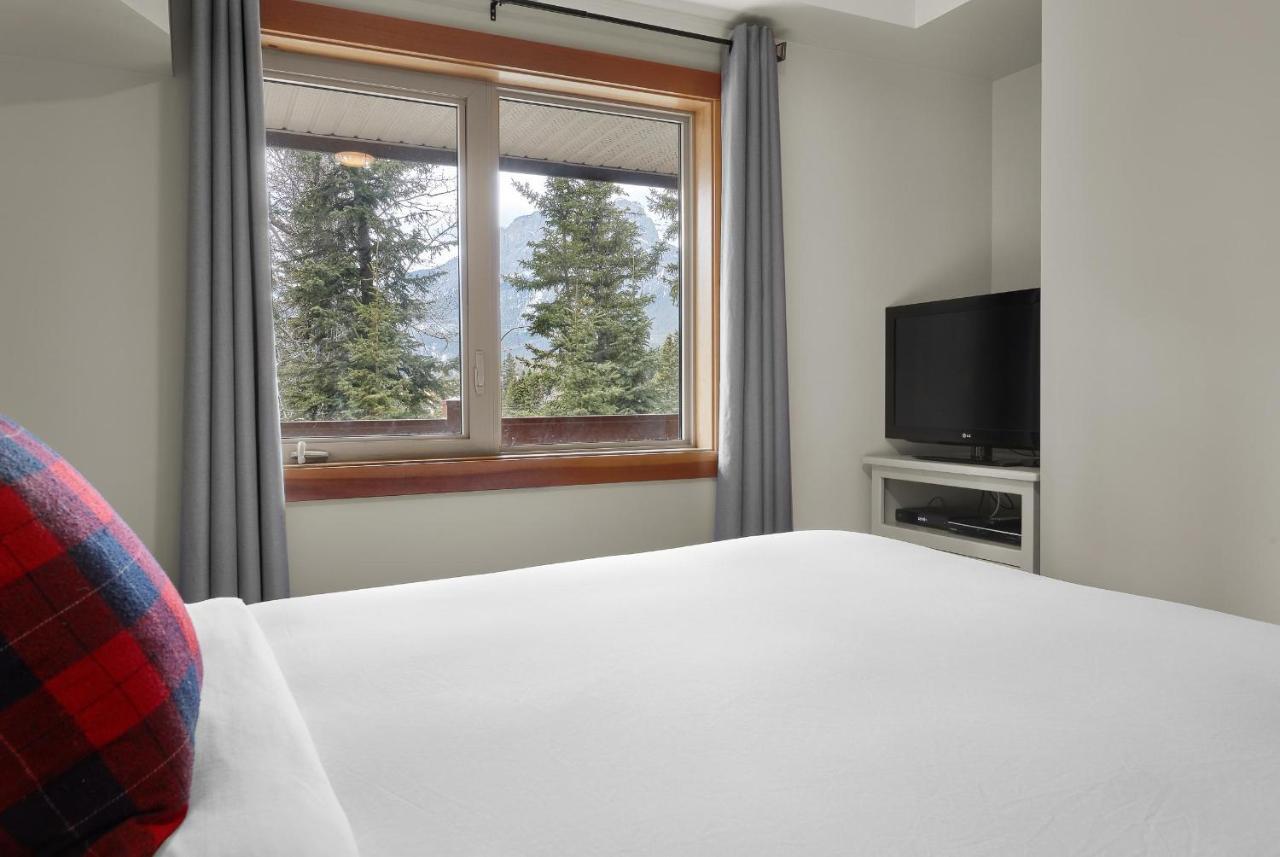 Grizzly Lodge Canmore Esterno foto