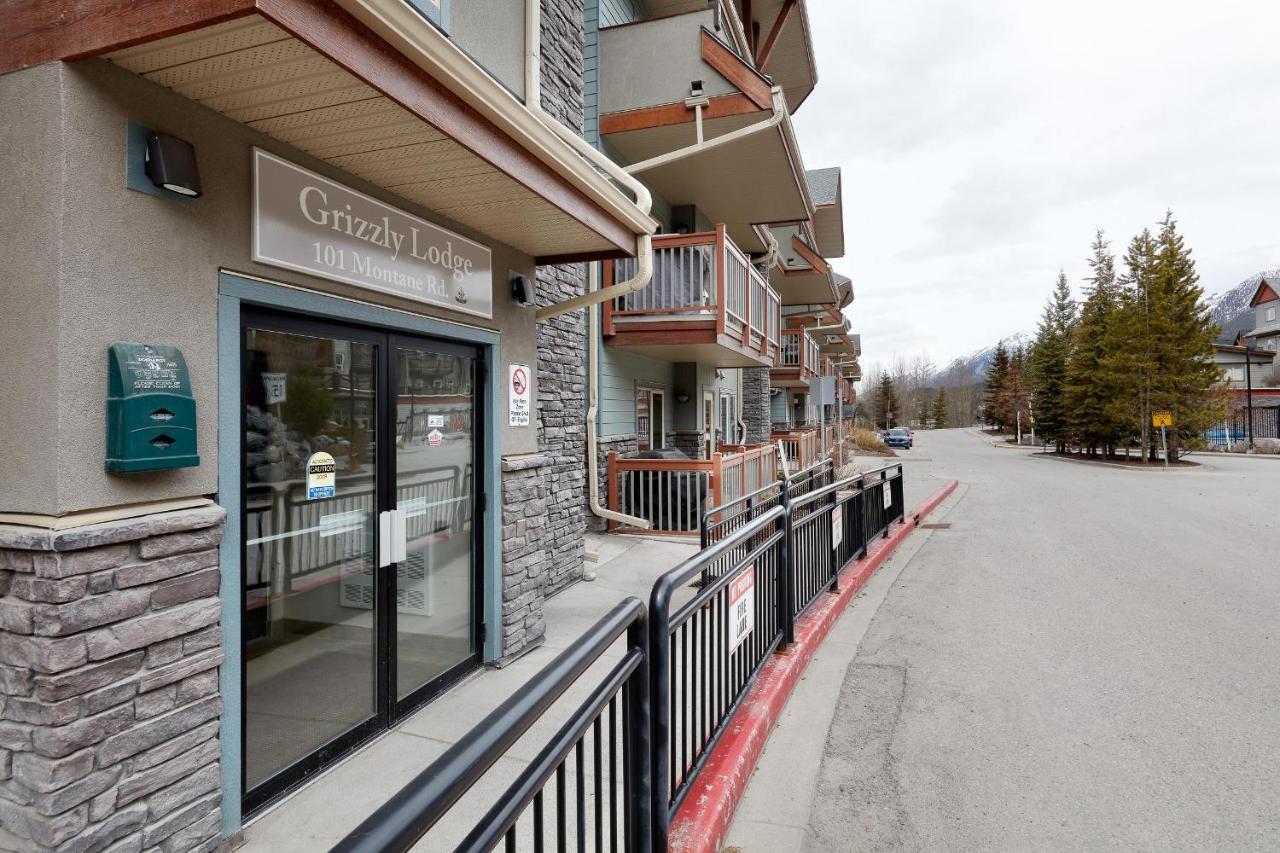 Grizzly Lodge Canmore Esterno foto